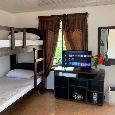 帕里塔Cabinas Playa Bandera公寓式酒店 外观 照片