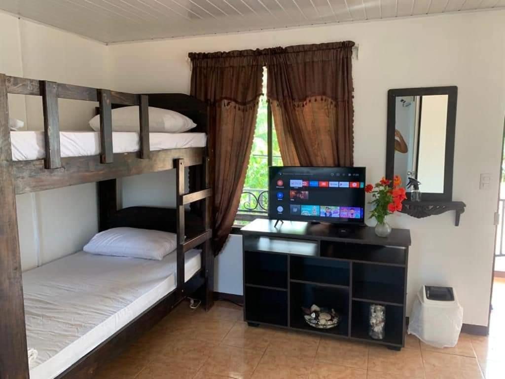 帕里塔Cabinas Playa Bandera公寓式酒店 外观 照片